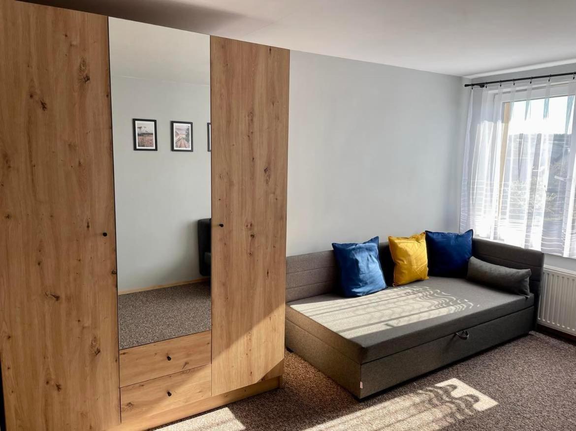 Apartament Pokoje Na Slonecznej Mosty Zewnętrze zdjęcie